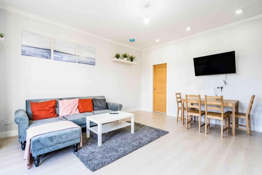 Beautiful Flat With Free Parking Apartment Birmingham Exterior photo