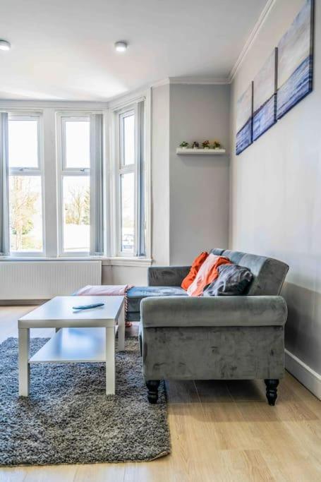 Beautiful Flat With Free Parking Apartment Birmingham Exterior photo