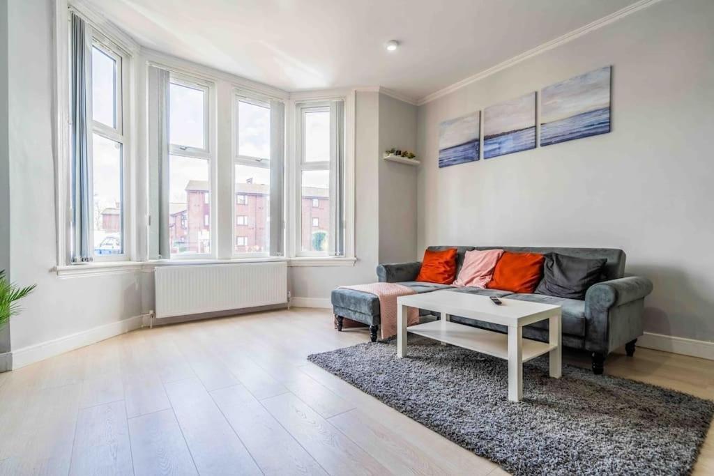 Beautiful Flat With Free Parking Apartment Birmingham Exterior photo